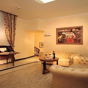 Aberdeen Hotel